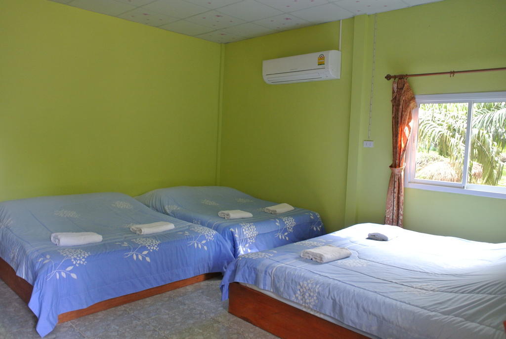 Bantatuk Resort & Restaurant Ban Tha Khun Quarto foto