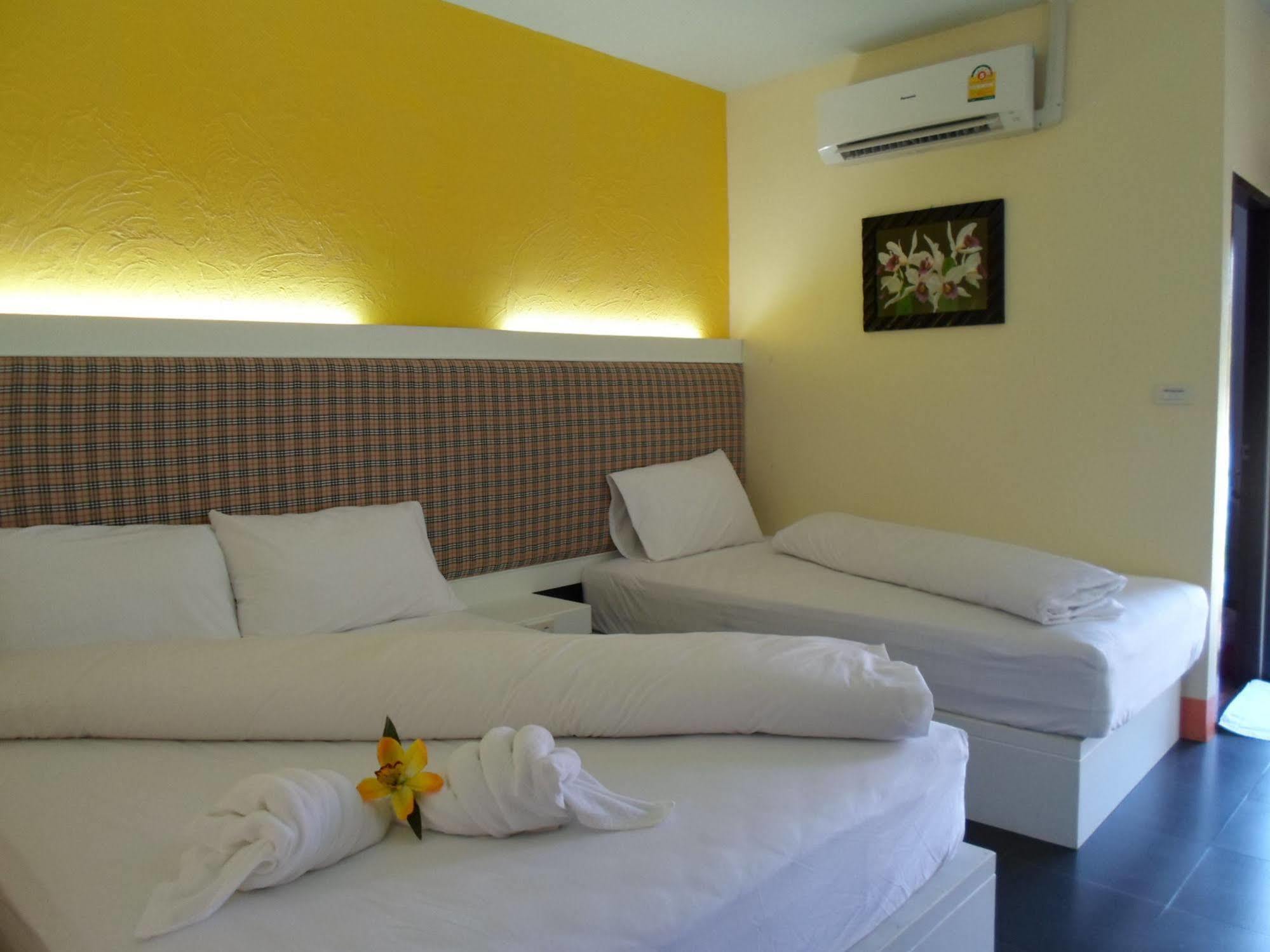 Bantatuk Resort & Restaurant Ban Tha Khun Exterior foto