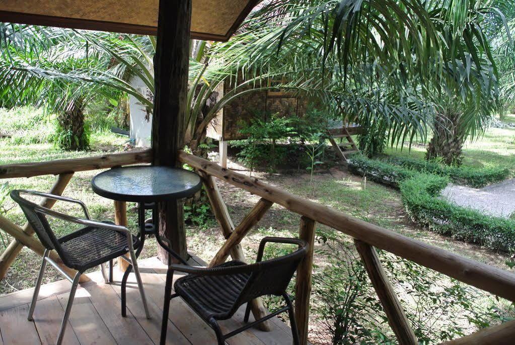 Bantatuk Resort & Restaurant Ban Tha Khun Exterior foto